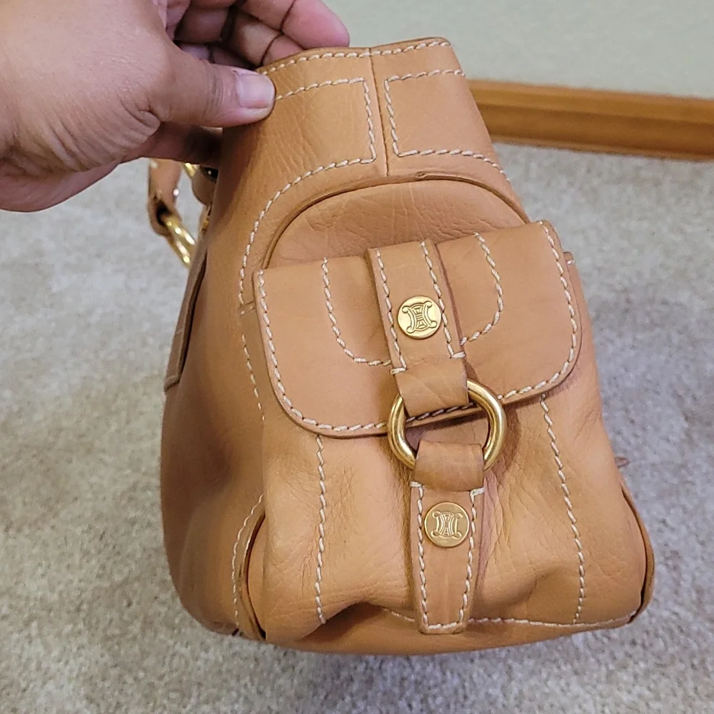 Celine - Picture 4 of 16